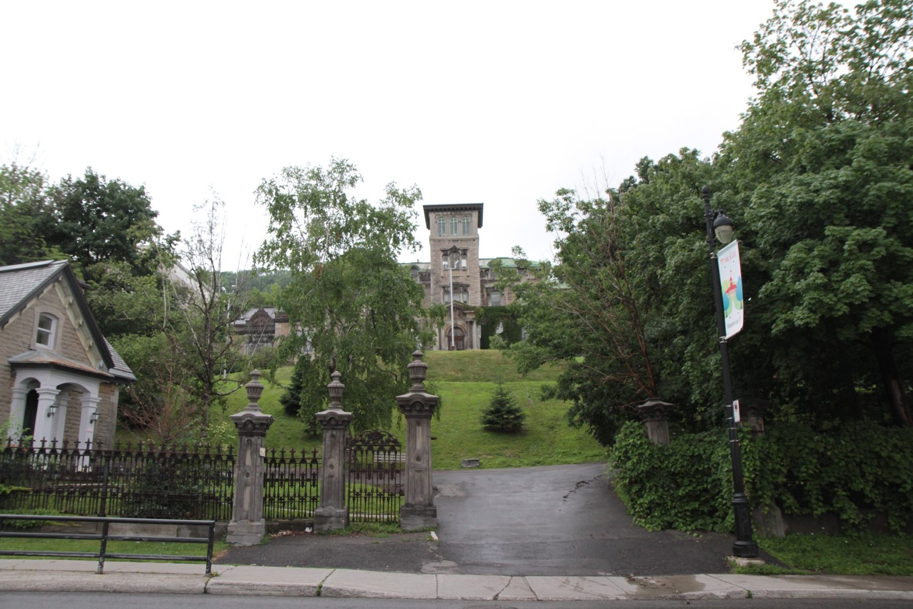 The Allan Memorial Institute, Royal Victoria Hospital, Montreal - 01.JPG